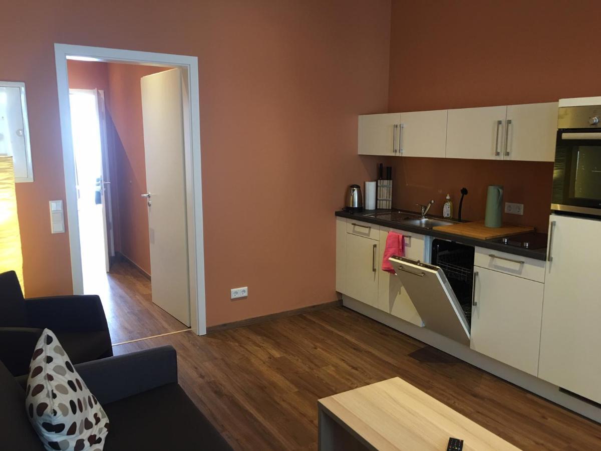 3 Apartments Am Wambolter Hof 3 Бенсхайм Екстериор снимка